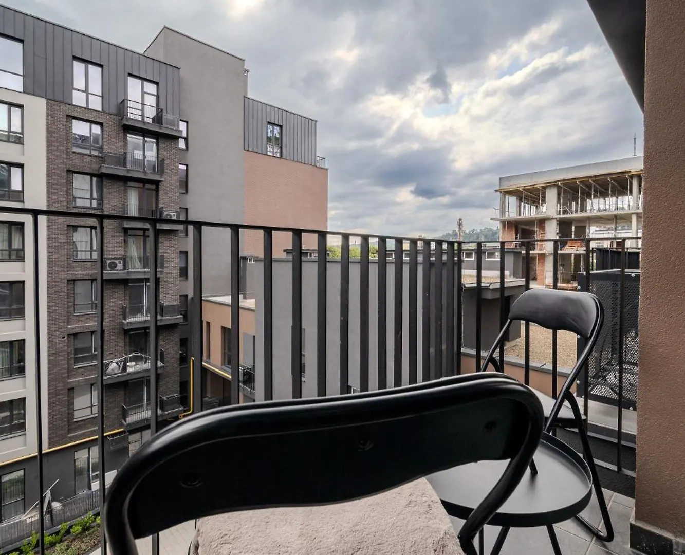 Prime Yard Apartments リヴィウ アパートホテル