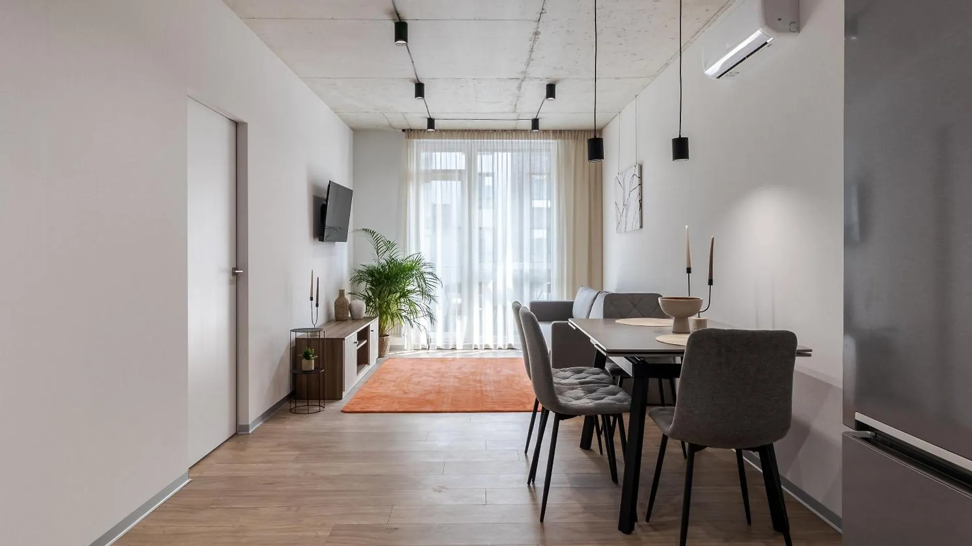 Prime Yard Apartments リヴィウ 0*,