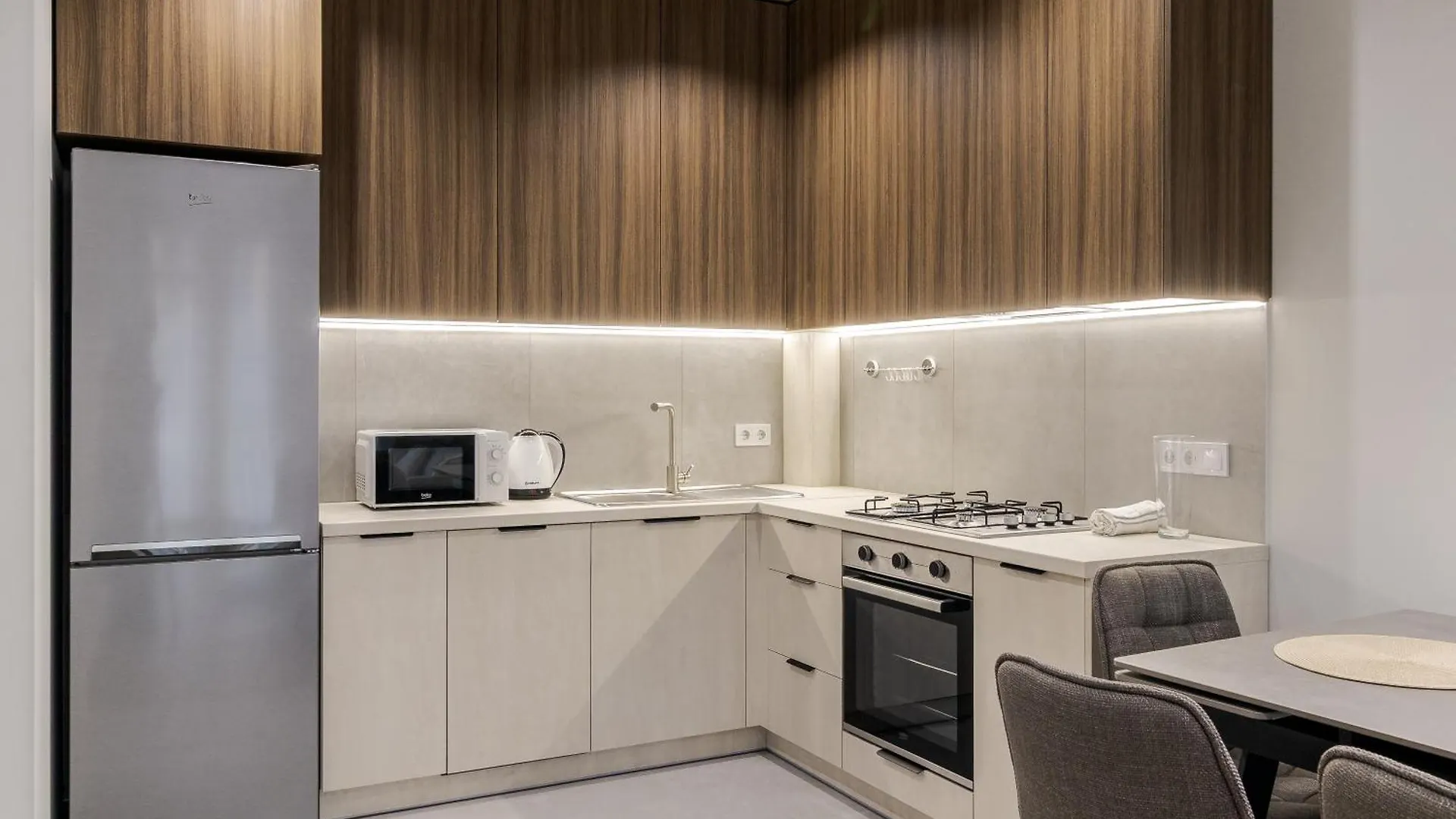 アパートホテル Prime Yard Apartments リヴィウ ウクライナ