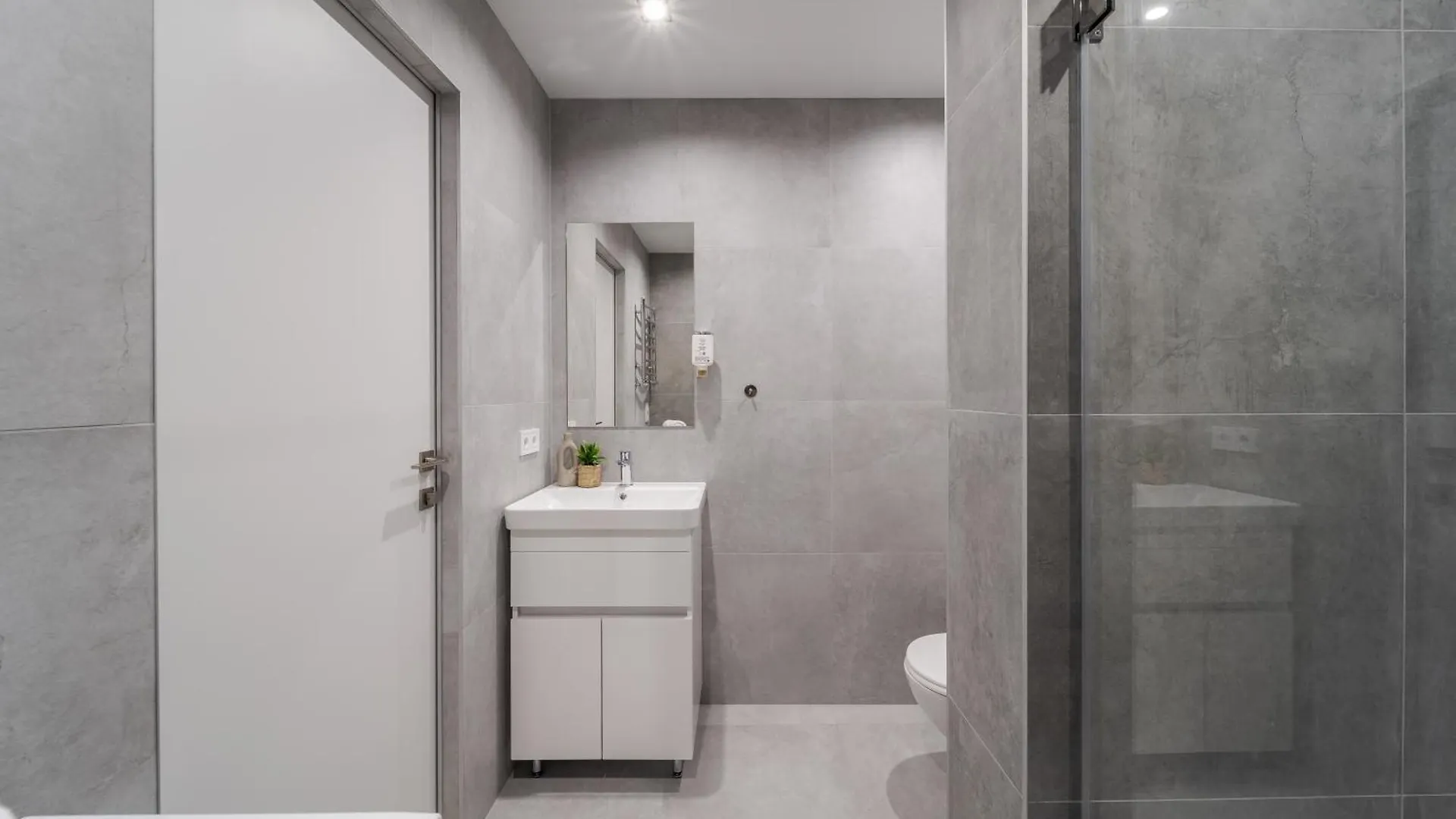Prime Yard Apartments リヴィウ 0*,